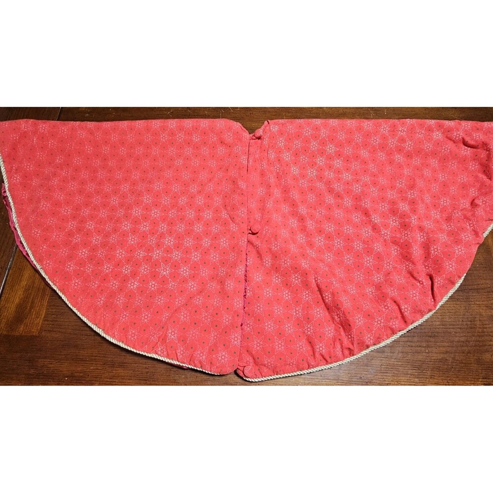 Vtg Martha Living Red Fabric Christmas Tree Skirt w/ Silky Underside 52"  (read)